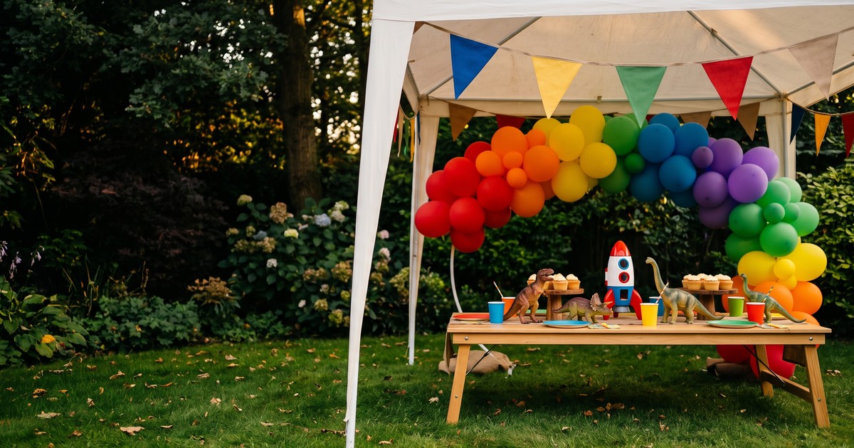 Photo Booth for Birthday Party: Ideas by Age, AI Looks and Cost