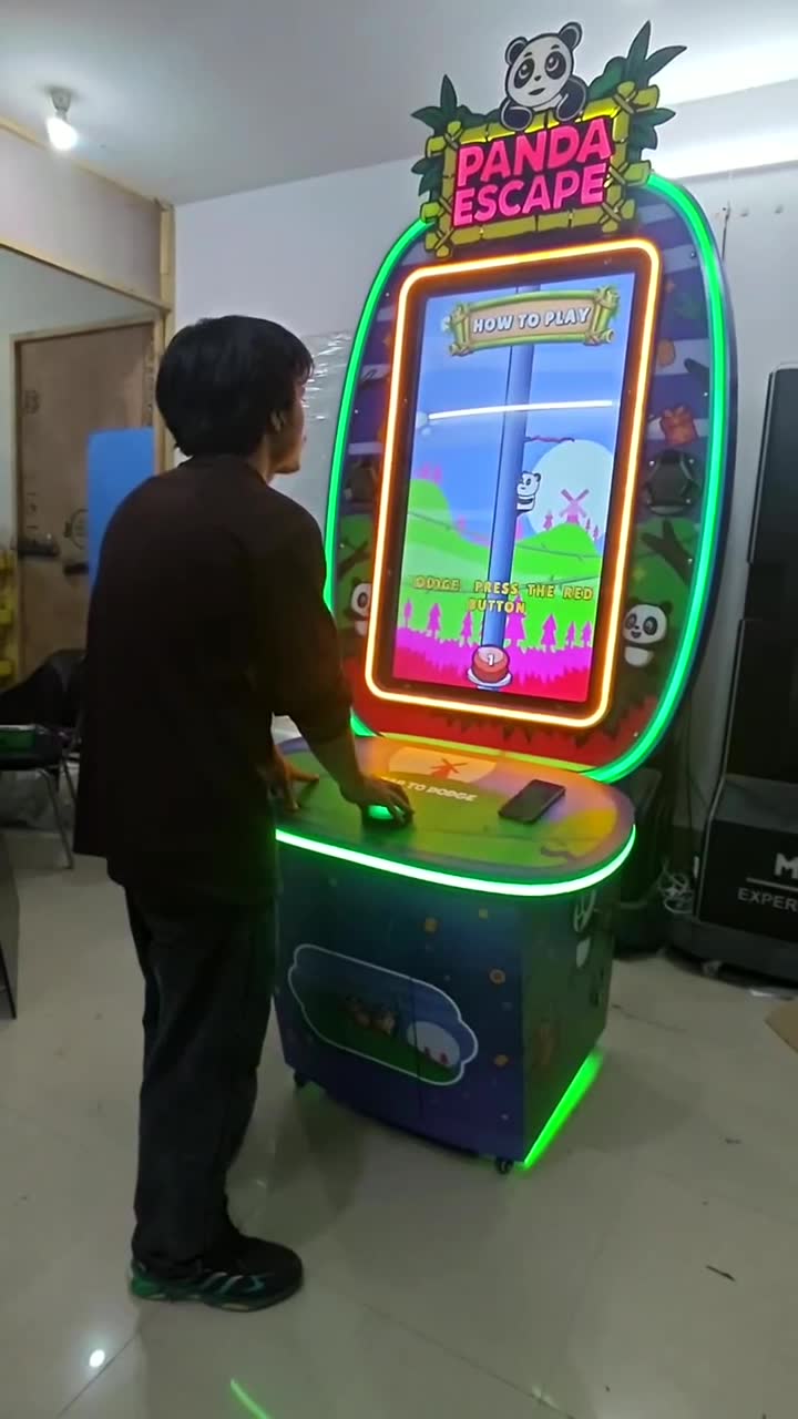 Panda Escape ticket redemption game being played